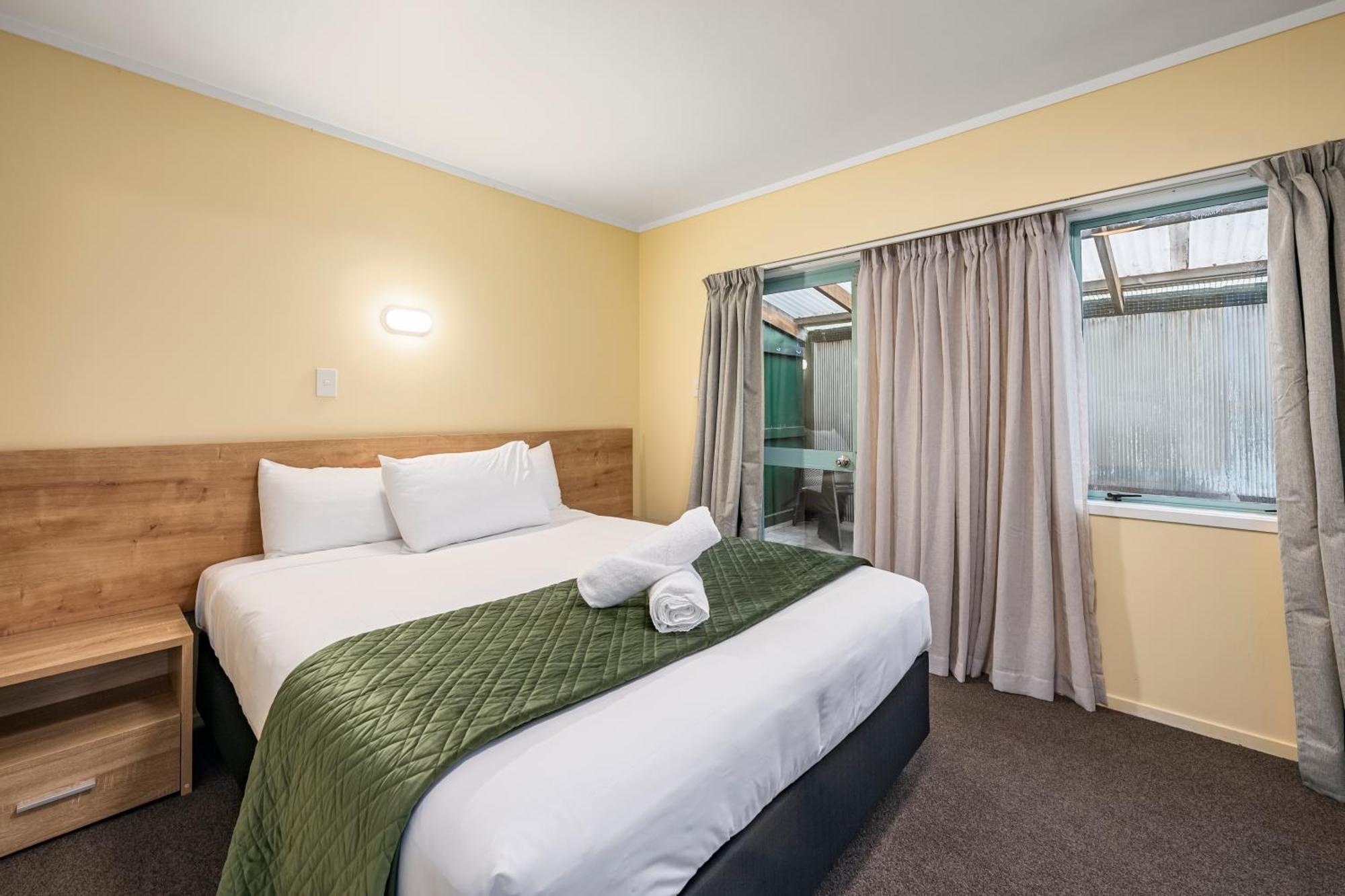 Fenton Court Motel Rotorua Bagian luar foto