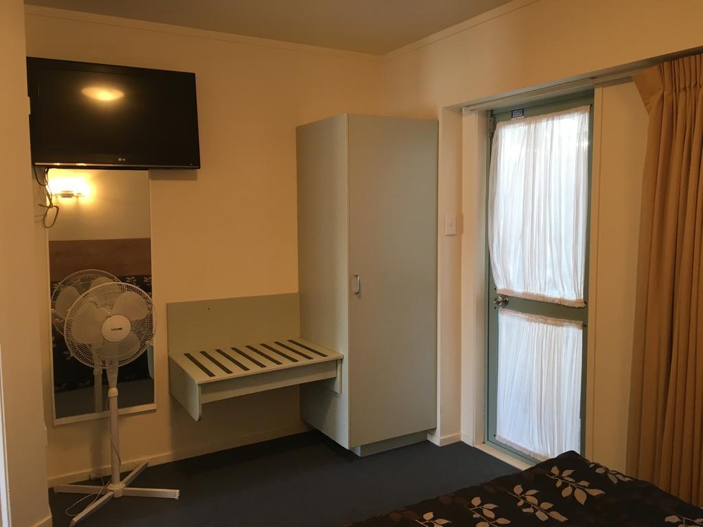 Fenton Court Motel Rotorua Bagian luar foto